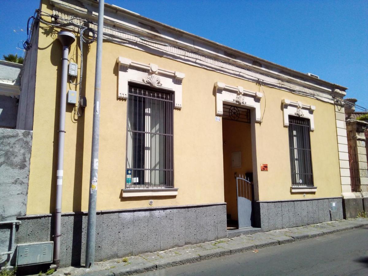 B&B Scirocco D'Africa Катания Екстериор снимка